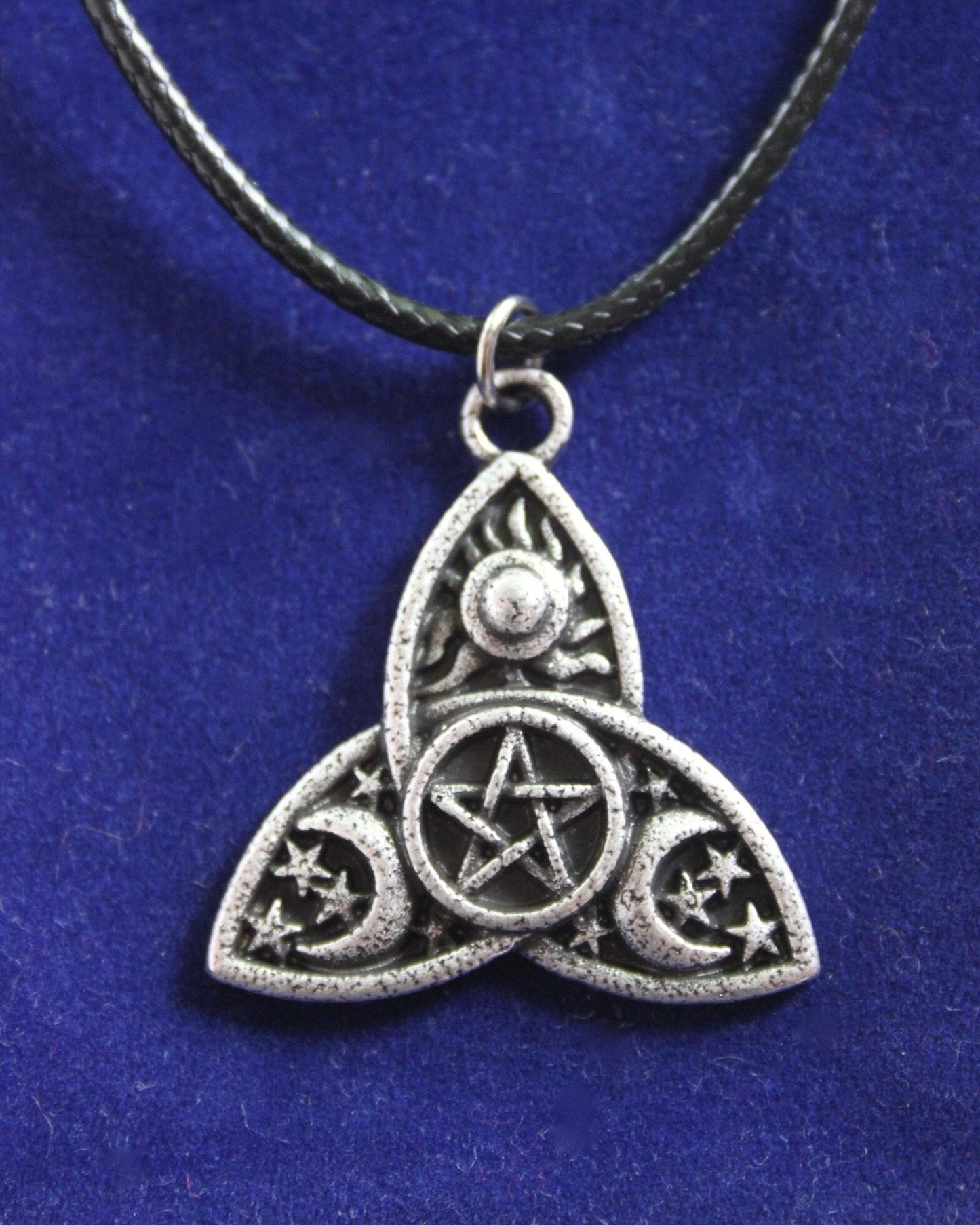 Triquetra Pentagram Pendant Necklace with Gift Pouch