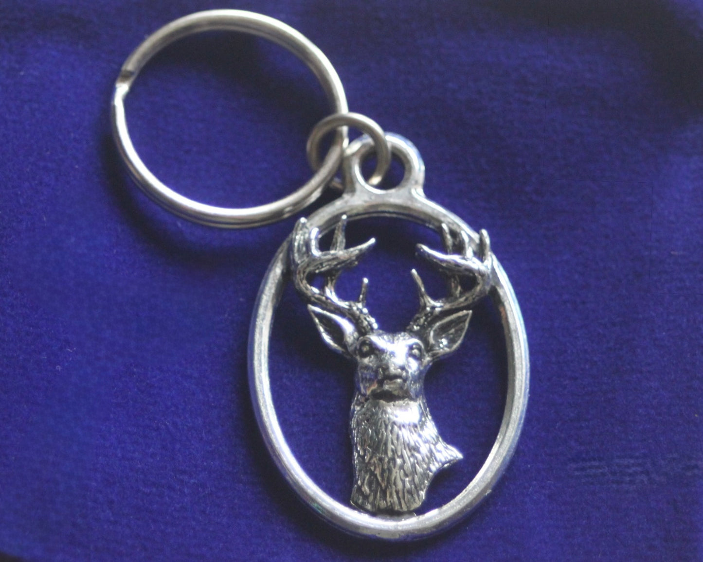 White-tailed Deer Stag Keyring with Gift Pouch, Pewter, silver metal