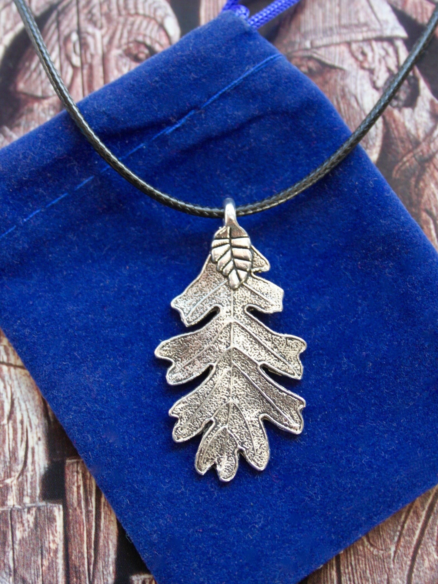 Waxed Cord Oak Leaf Pendant Necklace with Gift Pouch
