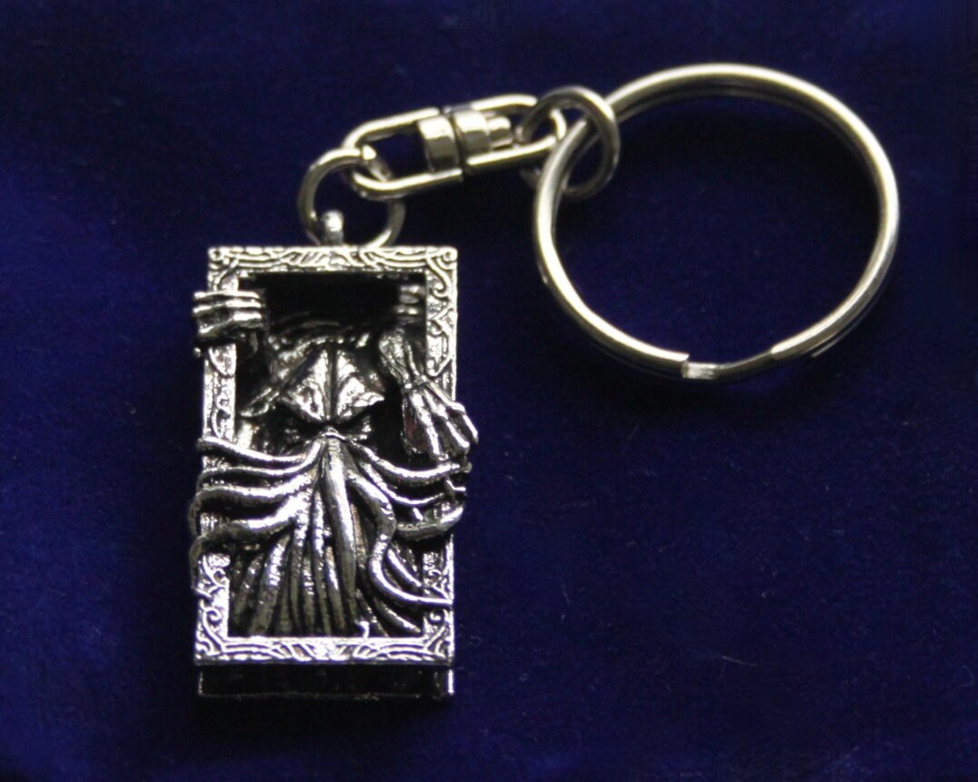 Cthulhu Octopus Pendant Keyring with Gift Pouch, Silver Stainless Steel Keychain