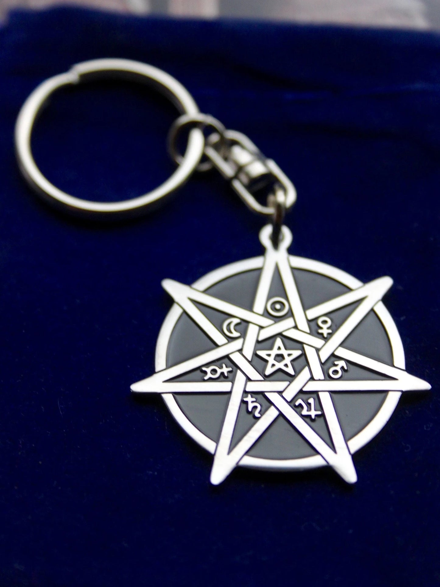 Septagram Keyring with Gift Pounch